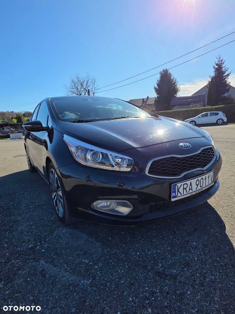 Kia Ceed 1.6 CRDi 128 Platinum Edition - 29