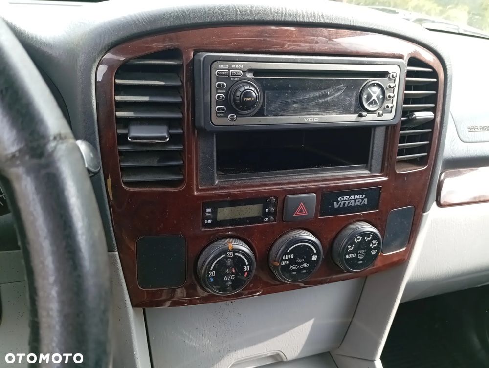 Suzuki Grand Vitara 2.0 Comfort - 6
