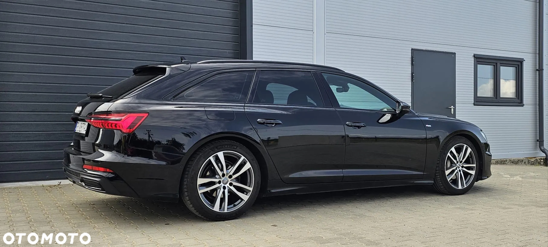 Audi A6 Avant 40 TDI S tronic S line - 17