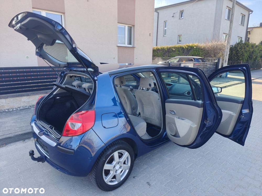 Renault Clio - 8