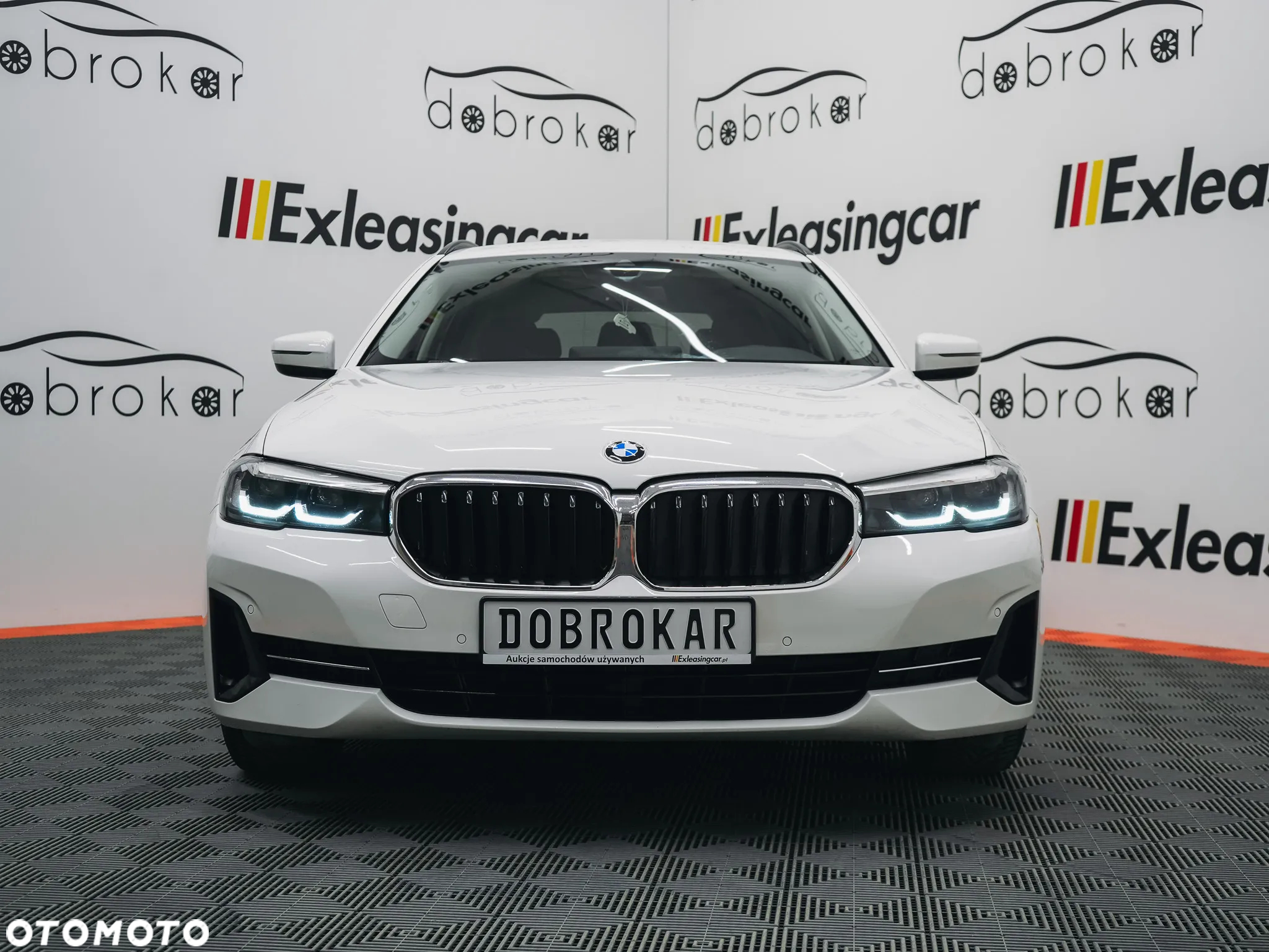 BMW Seria 5 520d Touring - 5