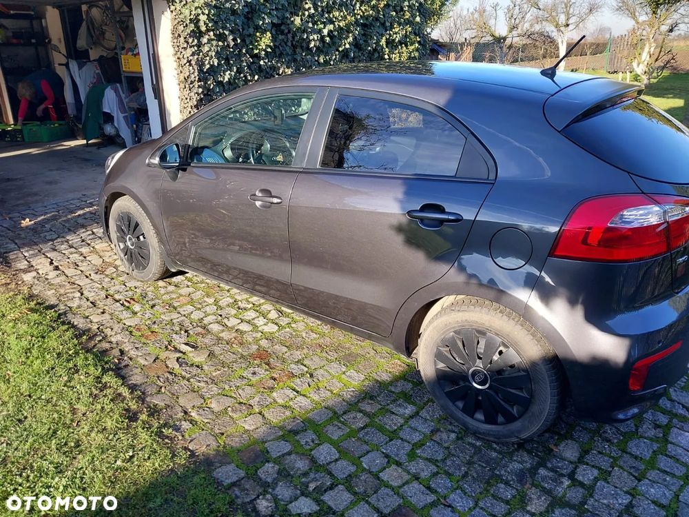 Kia Rio 1.4 Business Line - 2