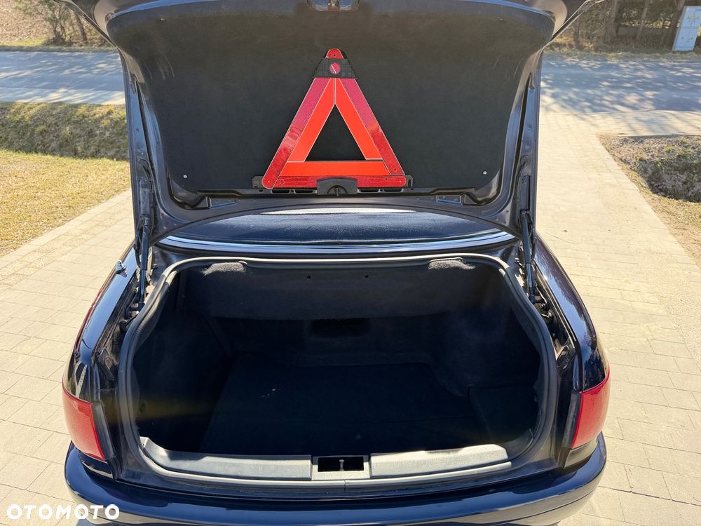 Audi Cabriolet 2.6 E - 9