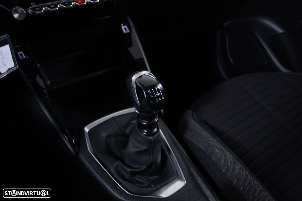 Peugeot 208 1.2 PureTech Active - 30