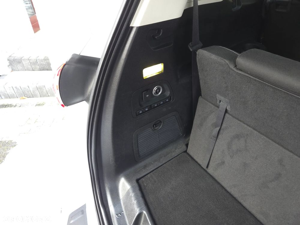 Ford S-Max 2.0 TDCi Titanium - 13