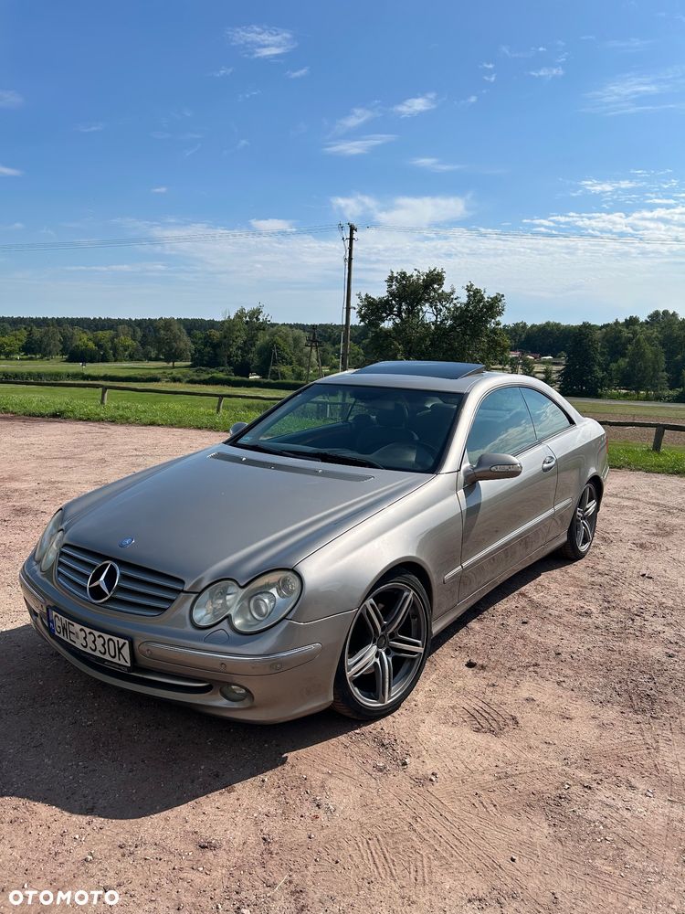 Mercedes-Benz CLK - 13