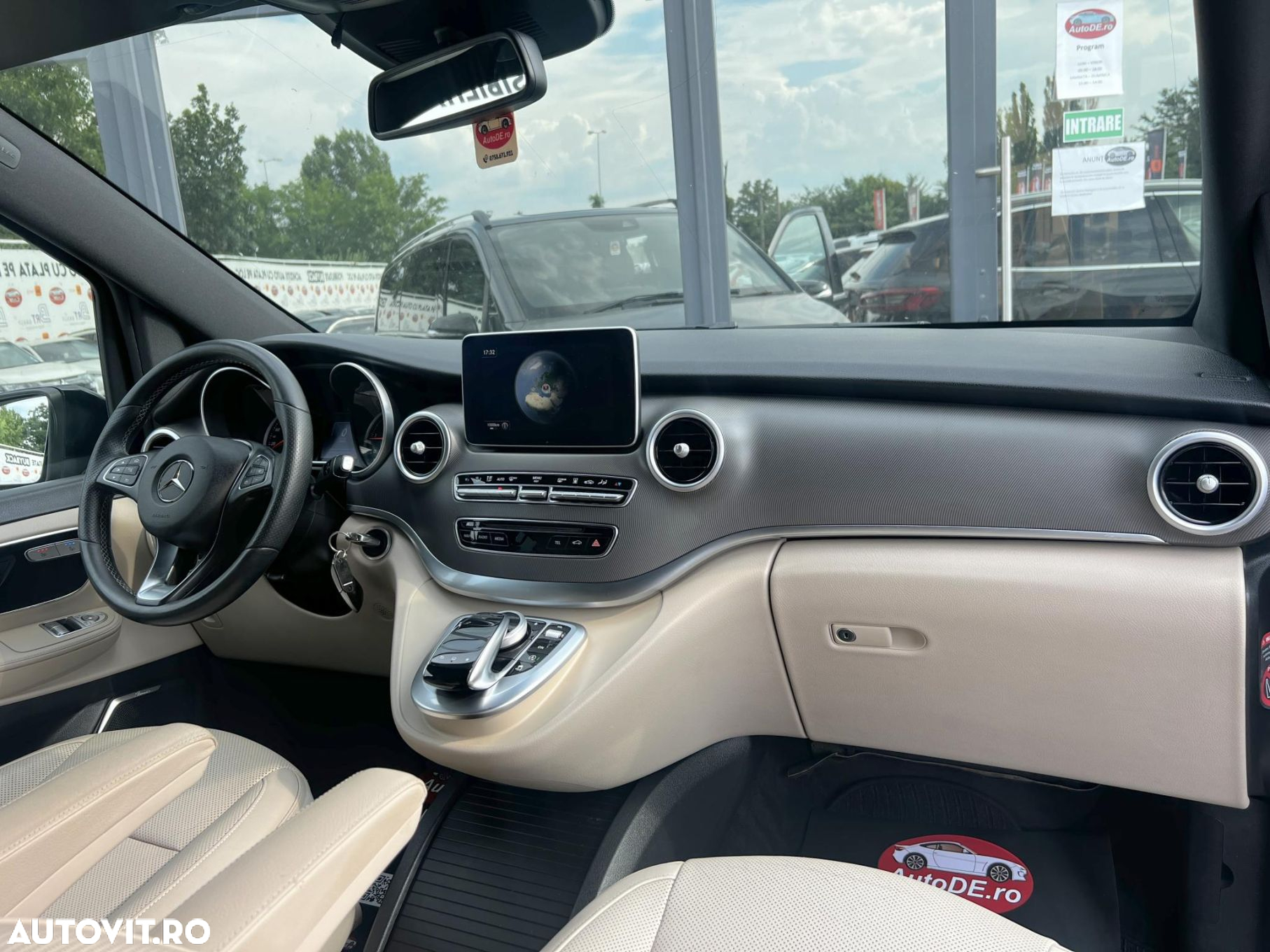 Mercedes-Benz V - 6