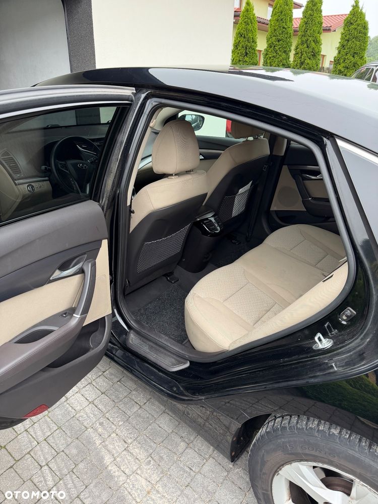 Hyundai i40 1.7 CRDi Comfort + - 18