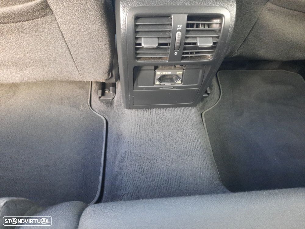 VW Passat Variant 2.0 TDI Confortline - 35