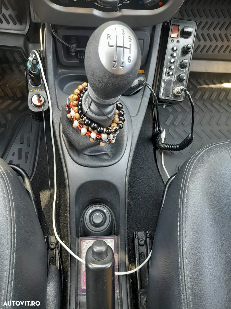 Dacia Duster dCi 110 FAP 4x2 Prestige - 9