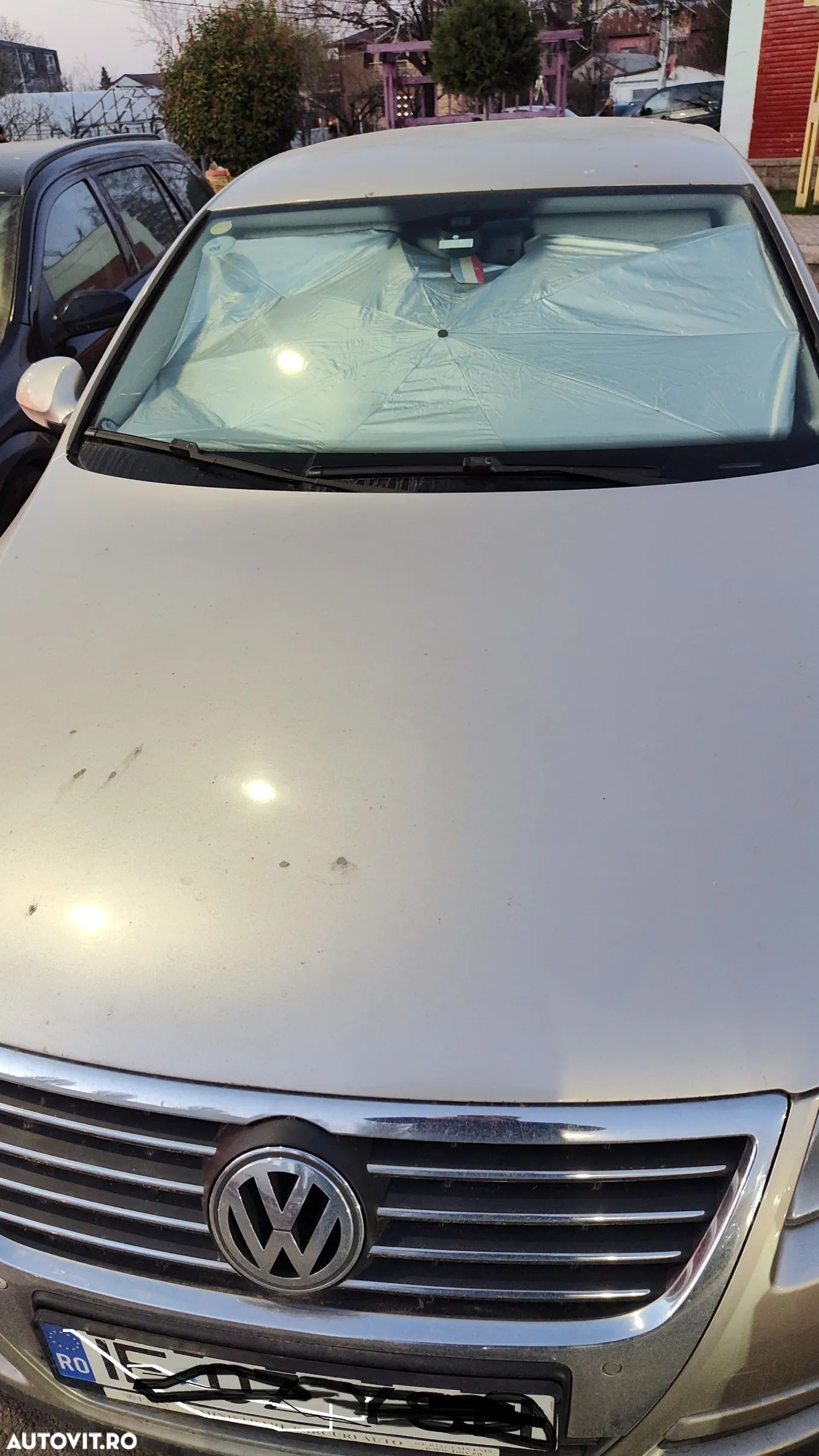Volkswagen Passat - 1