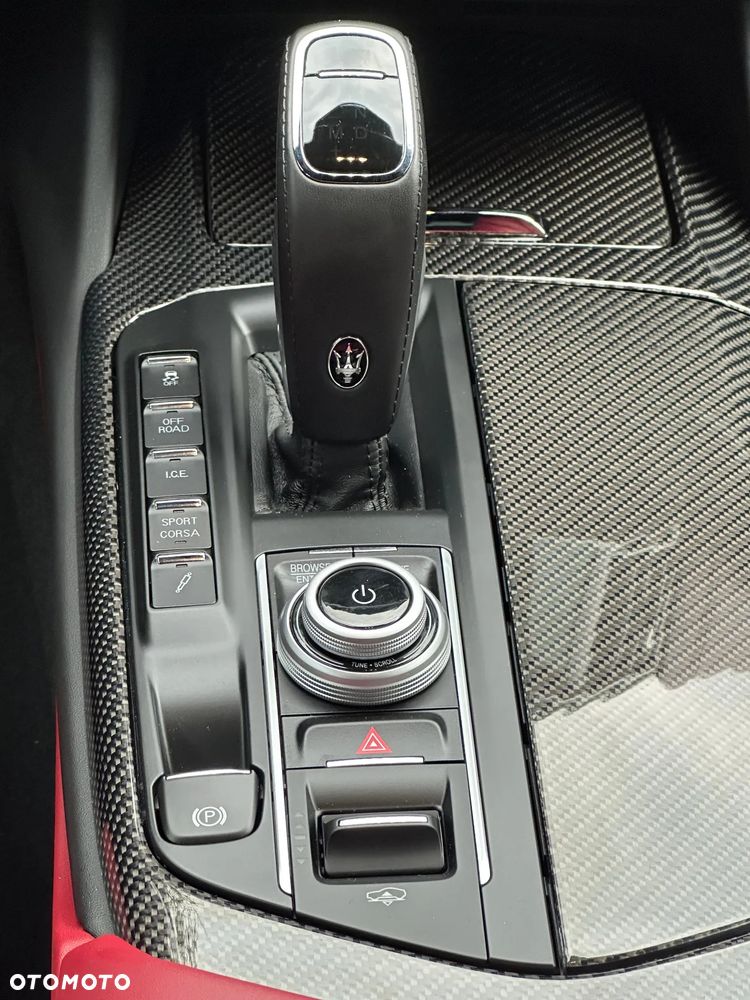Maserati Levante Trofeo Q4 - 25