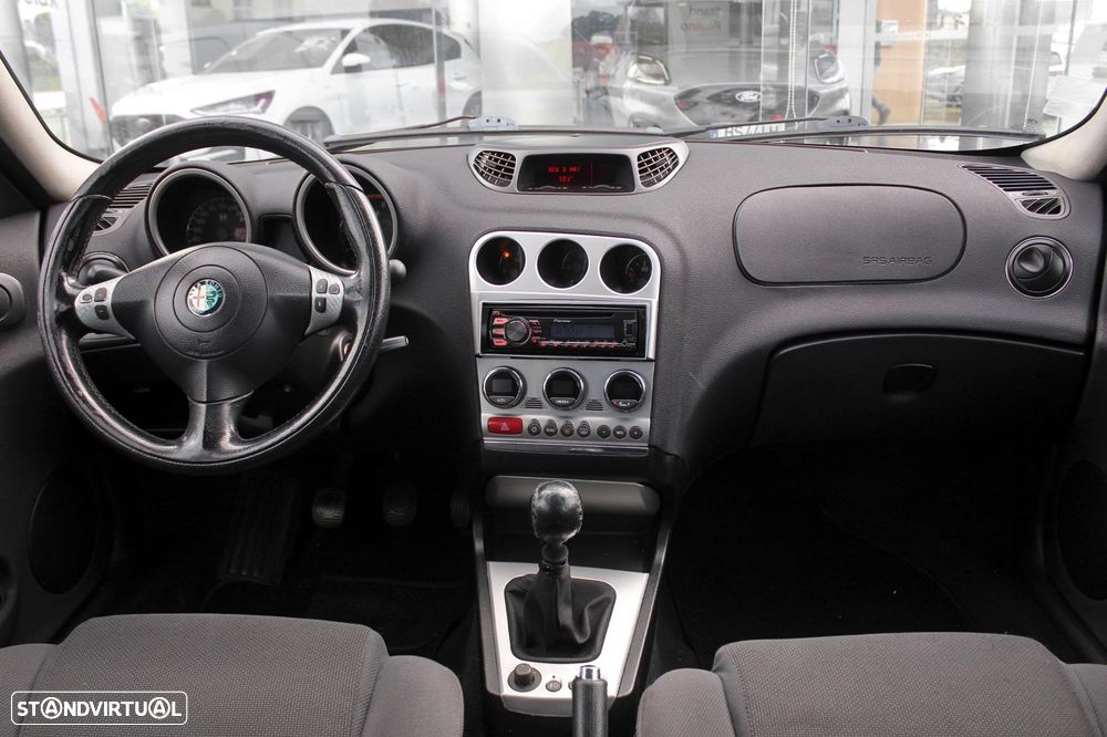 Alfa Romeo 156 Sportwagon 1.9 JTD 16V Distinctive - 13