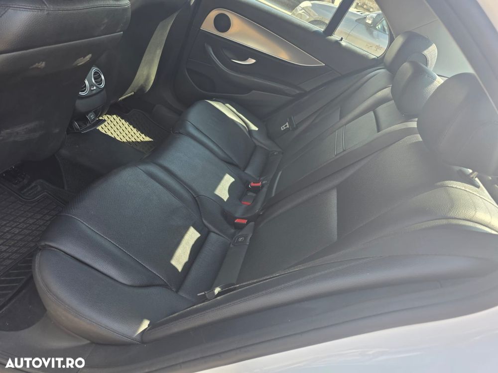 Mercedes-Benz E - 9
