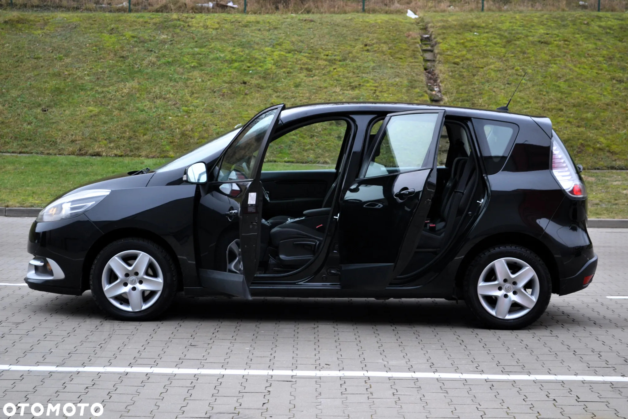 Renault Scenic 1.5 dCi Limited - 26