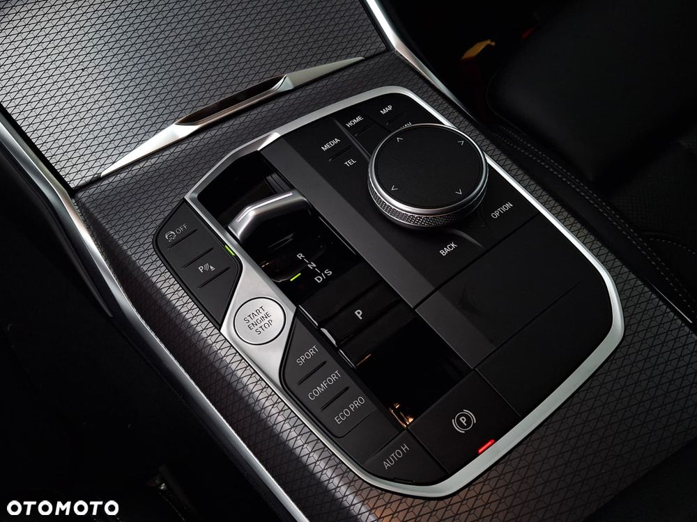 BMW Seria 3 320d xDrive mHEV M Sport - 29
