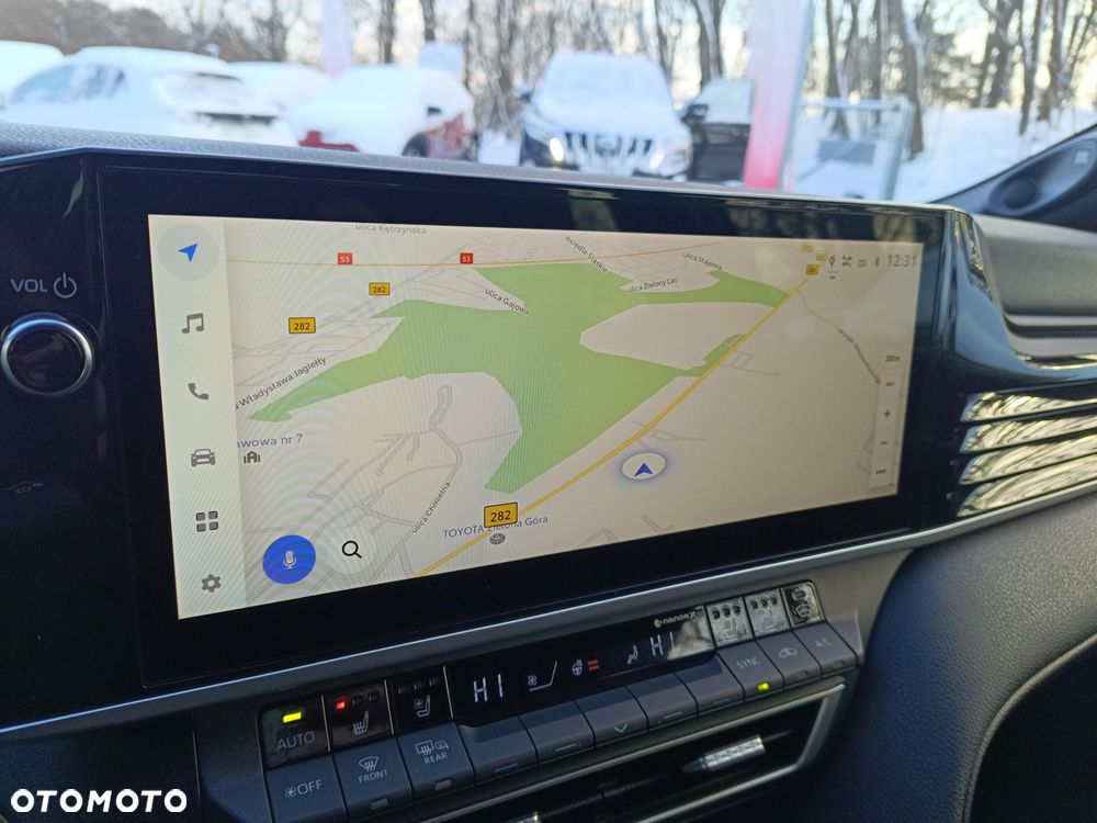 Toyota Camry - 10