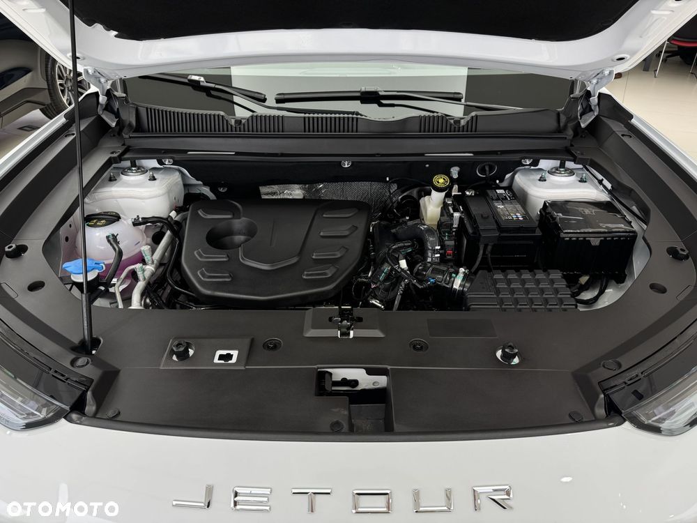 Jetour Dashing 1.5T DCT - 23