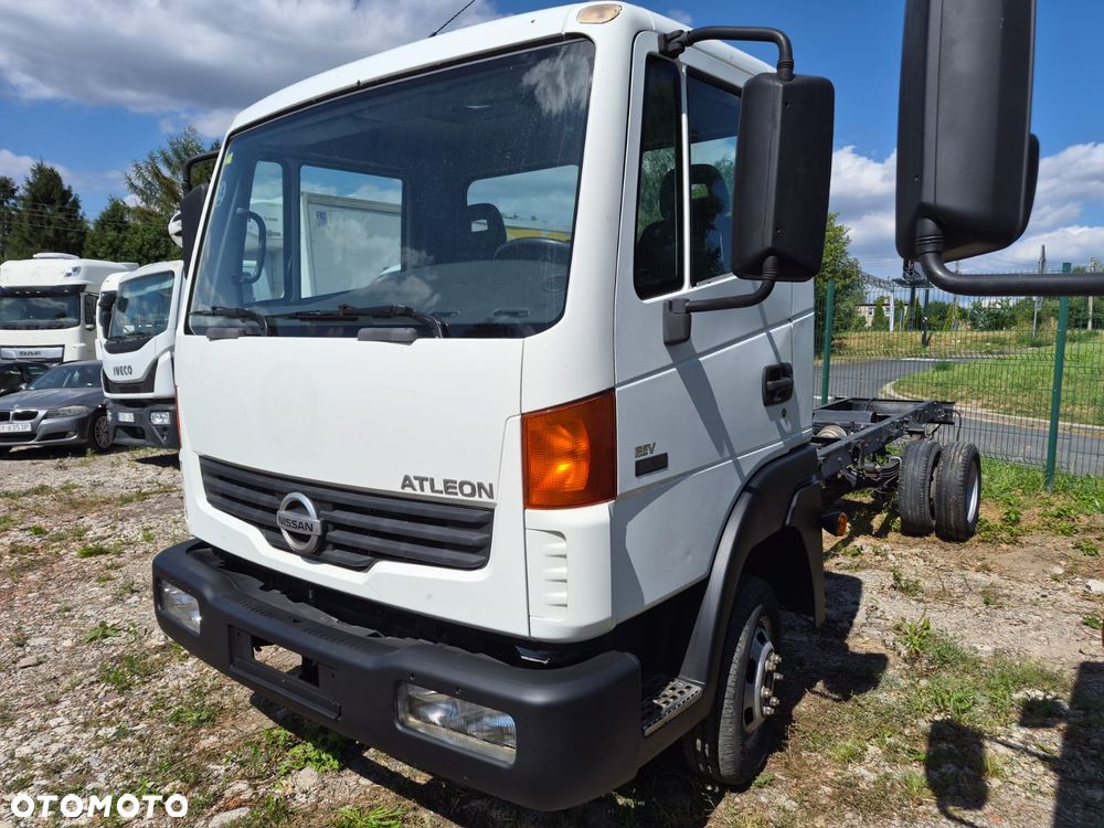 Nissan Atleon - 1