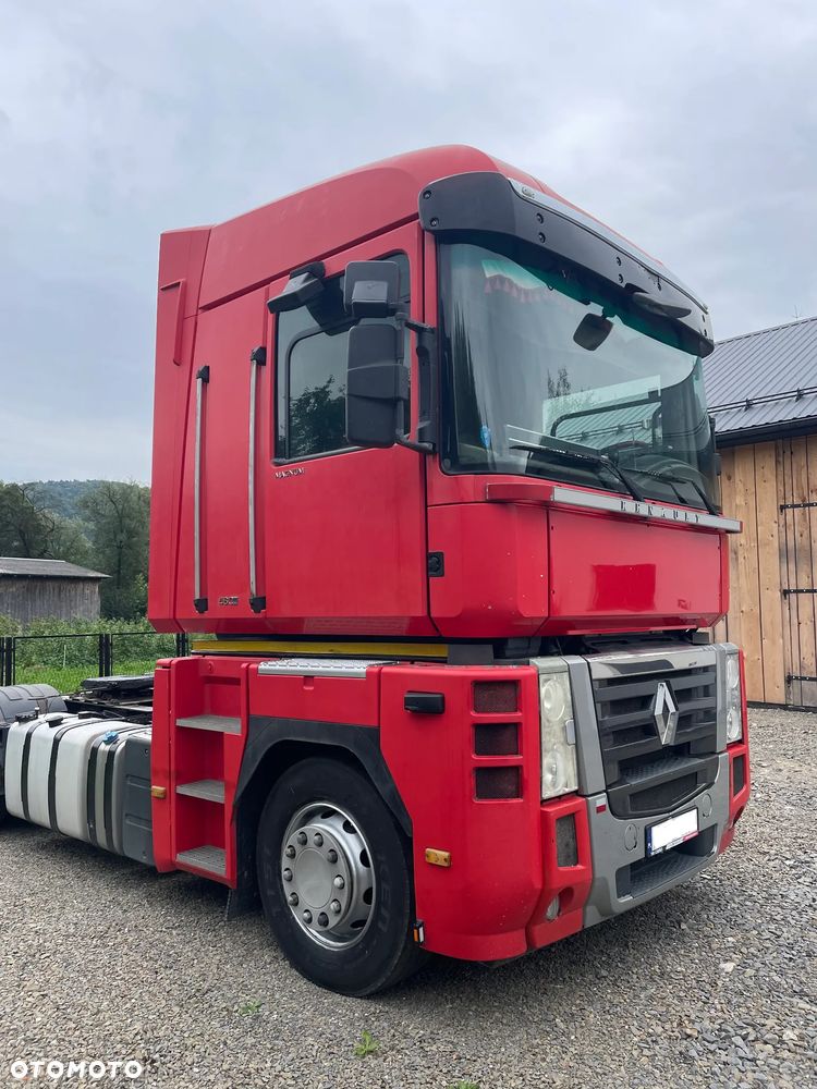 Renault MAGNUM - 2
