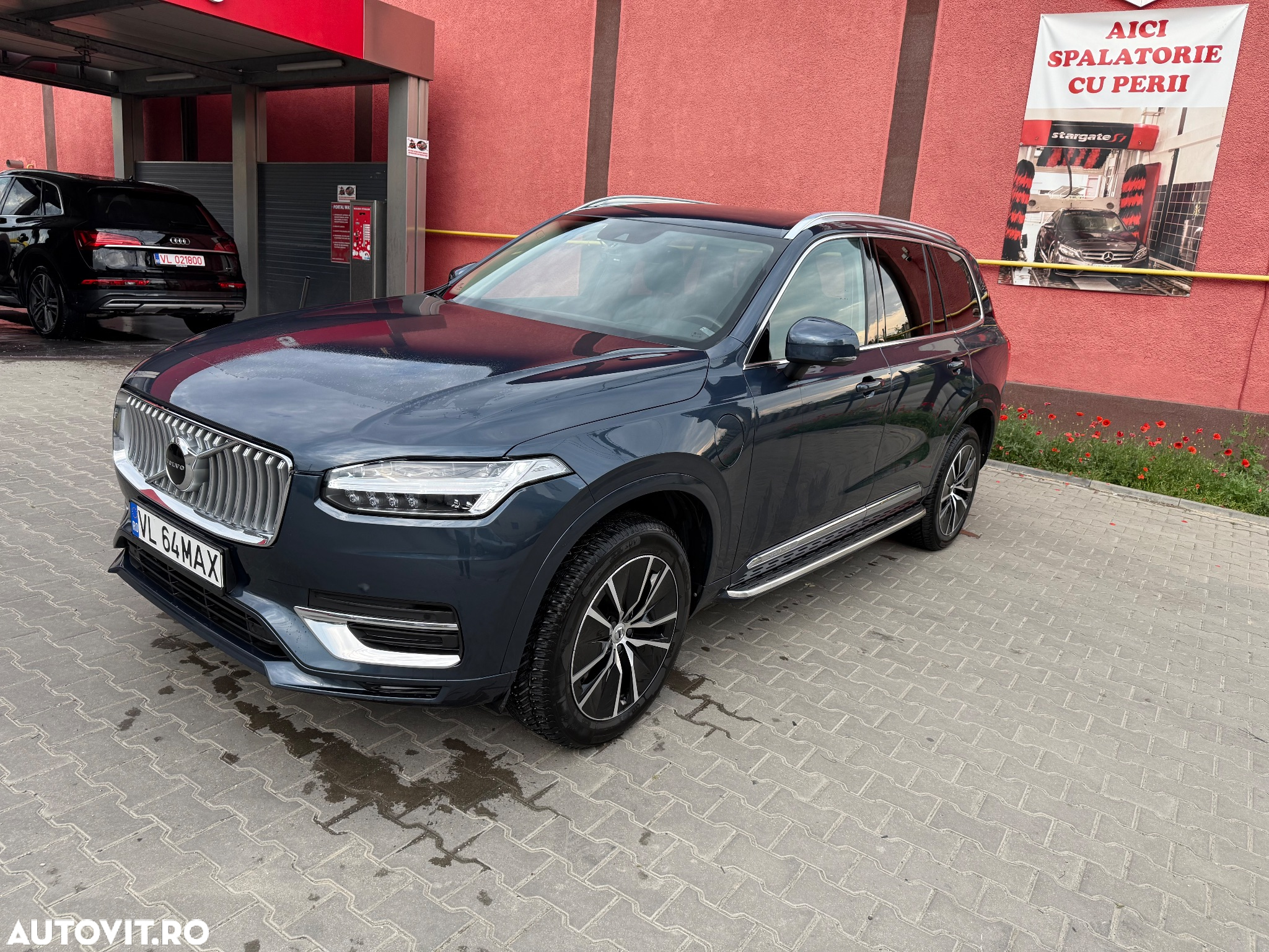 Volvo XC 90 AWD T8 Twin Engine Geartronic RDesign - 25