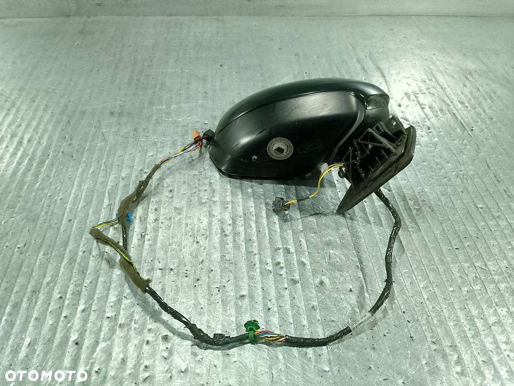 LUSTERKO PRAWE CITROEN C4 PICASSO - 1