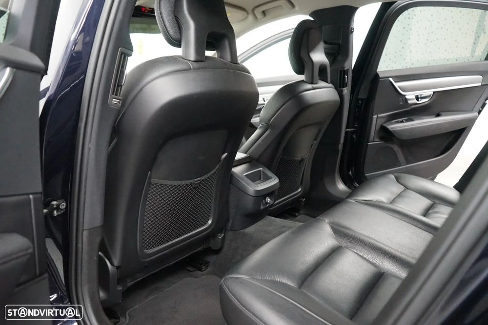 Volvo S90 2.0 D5 Momentum AWD Geartronic - 43
