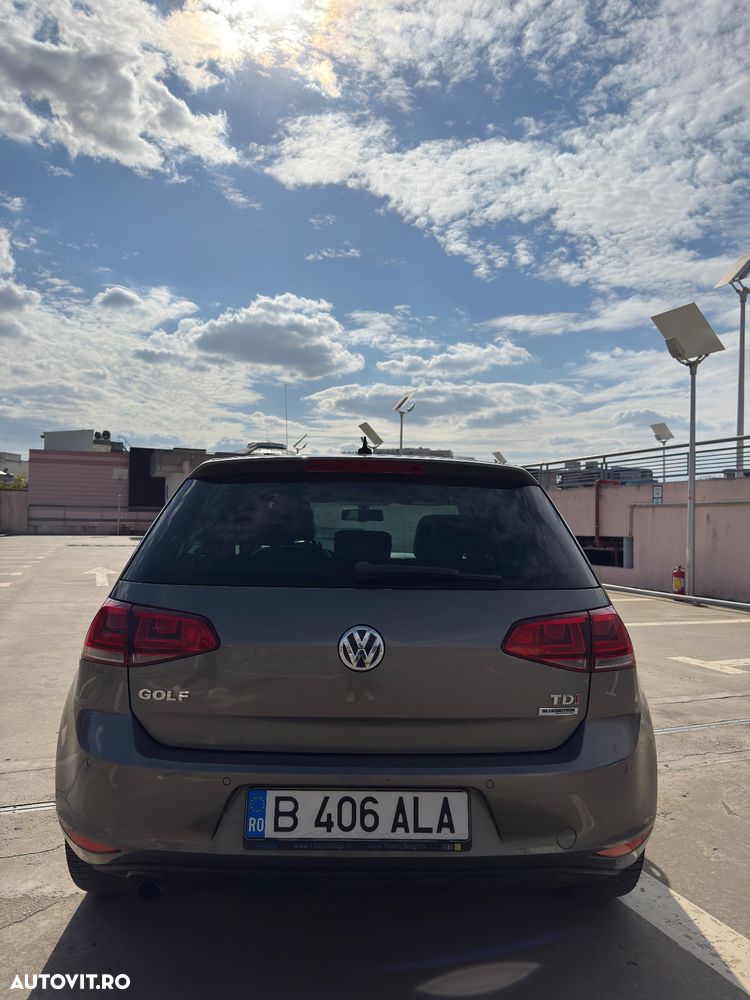 Volkswagen Golf 1.6 TDI BlueMotion Technology Comfortline - 5