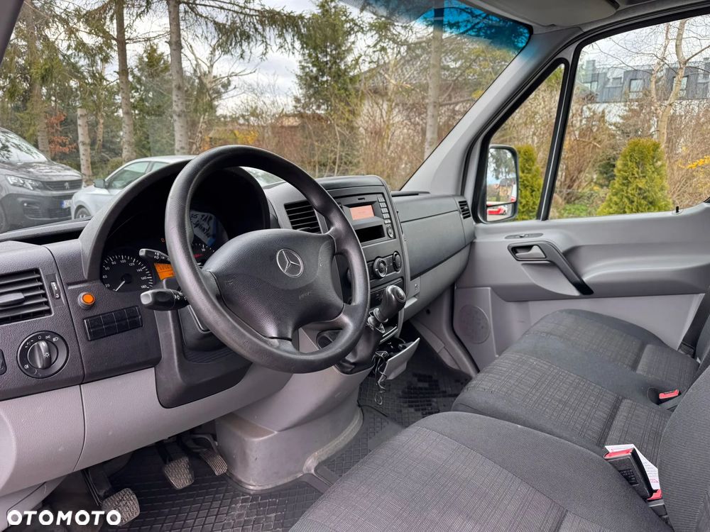 Mercedes-Benz SPRINTER SREDNIAK KLIMATYZACA - 33
