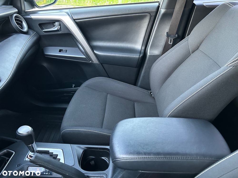 Toyota RAV4 Hybrid Premium 4x2 - 25