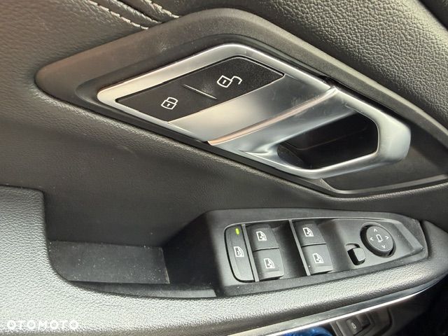 BMW Seria 3 320d Sport Line - 11