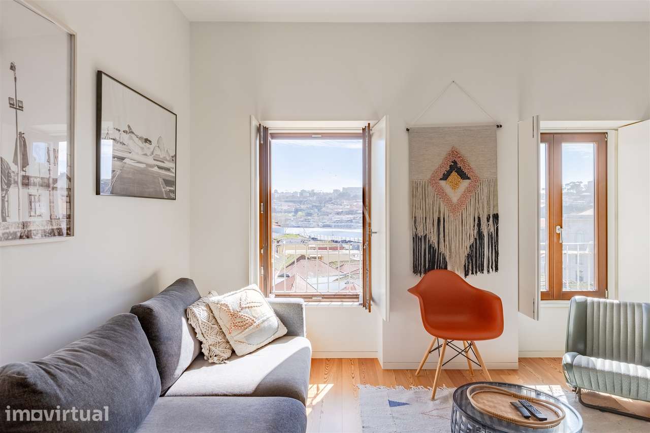 Apartamento T1 I Vista rio desafogada sobre o Douro I Zona Alfândega - Grande imagem: 3/25