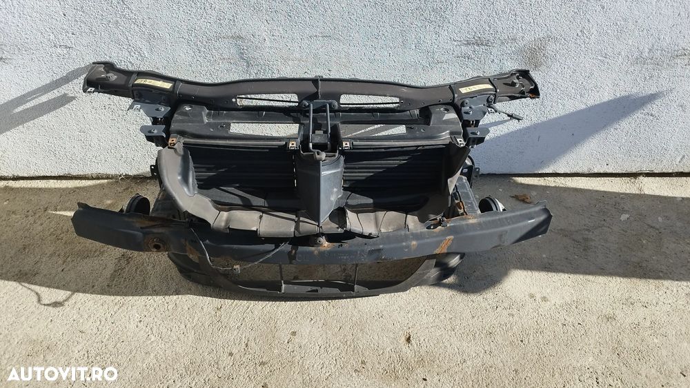 Trager complet cu intaritura, inchizatoare si deflector cu clapete BMW E90/91 - 1