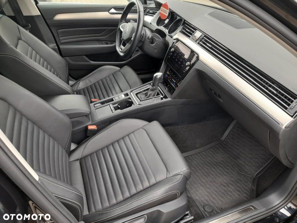 Volkswagen Passat - 18