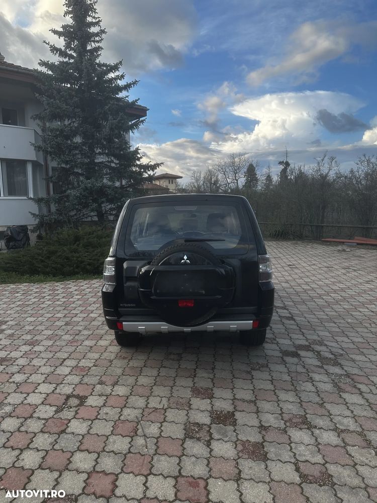 Mitsubishi Pajero LWB 3.2 DI-D Instyle M/T - 7