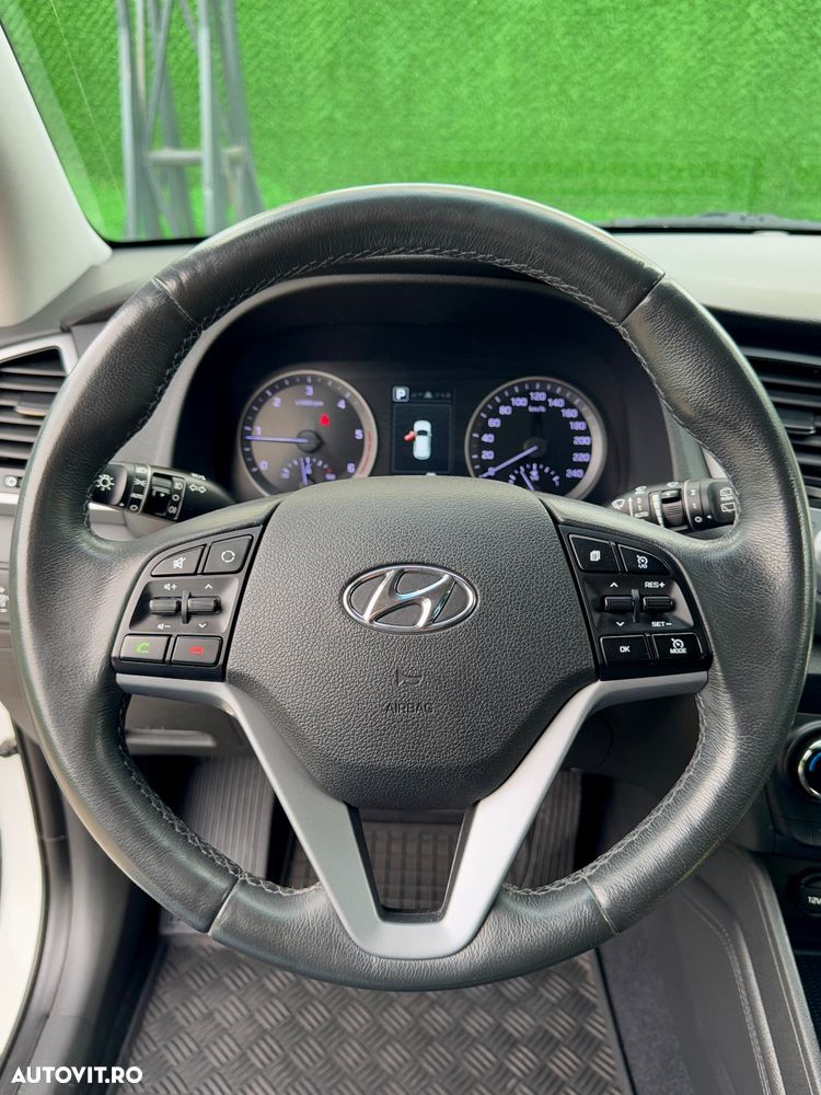 Hyundai Tucson blue 1.7 CRDi 2WD DCT Premium - 16