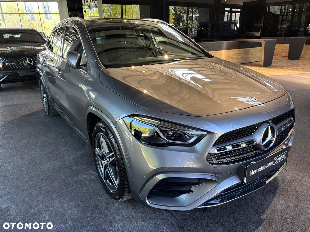 Mercedes-Benz GLA 200 AMG Line - 2