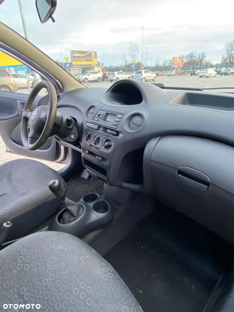 Toyota Yaris 1.4 D-4D Terra - 12