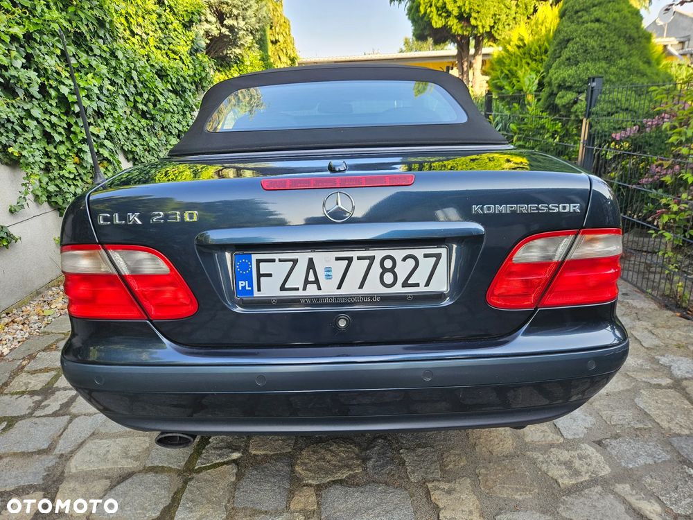 Mercedes-Benz CLK - 4
