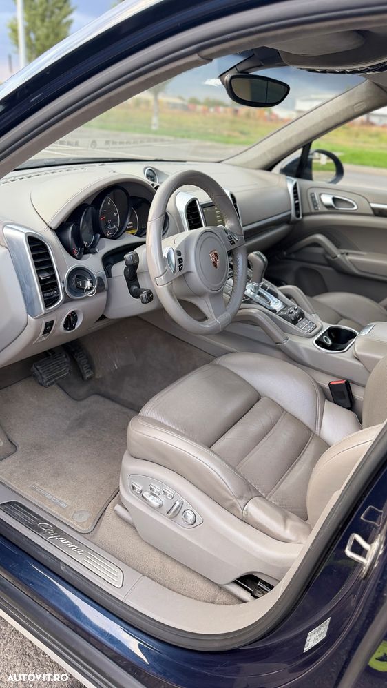 Porsche Cayenne 3.0 L V6 - 14