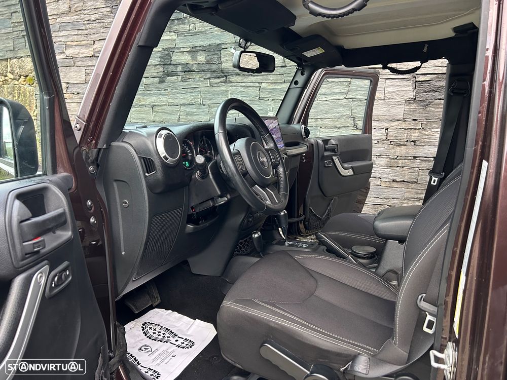 Jeep Wrangler Unlimited 2.8 CRD ATX Sahara Adventure Edition - 10