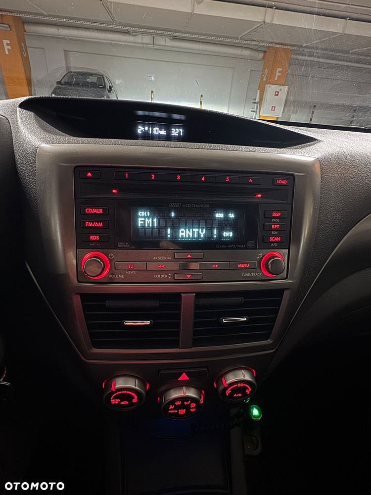 Subaru Impreza 2.0 RA - 12