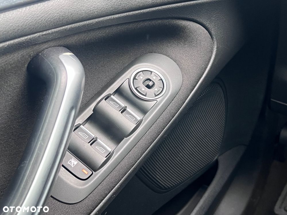 Ford S-Max 2.0 Viva Titanium - 27