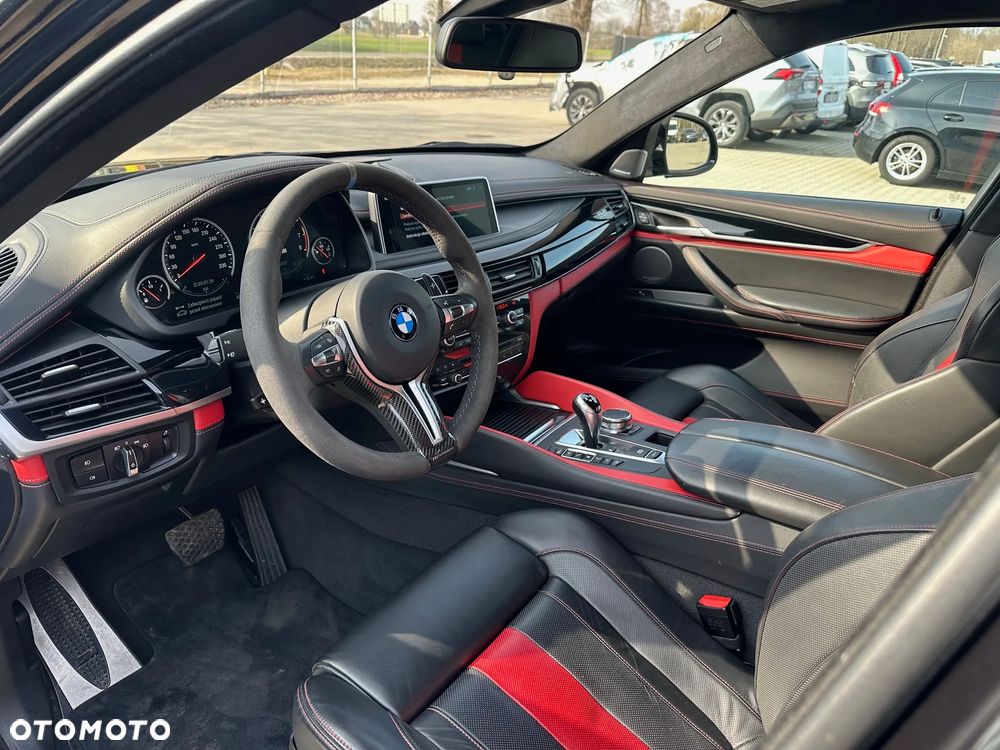 BMW X6M - 10