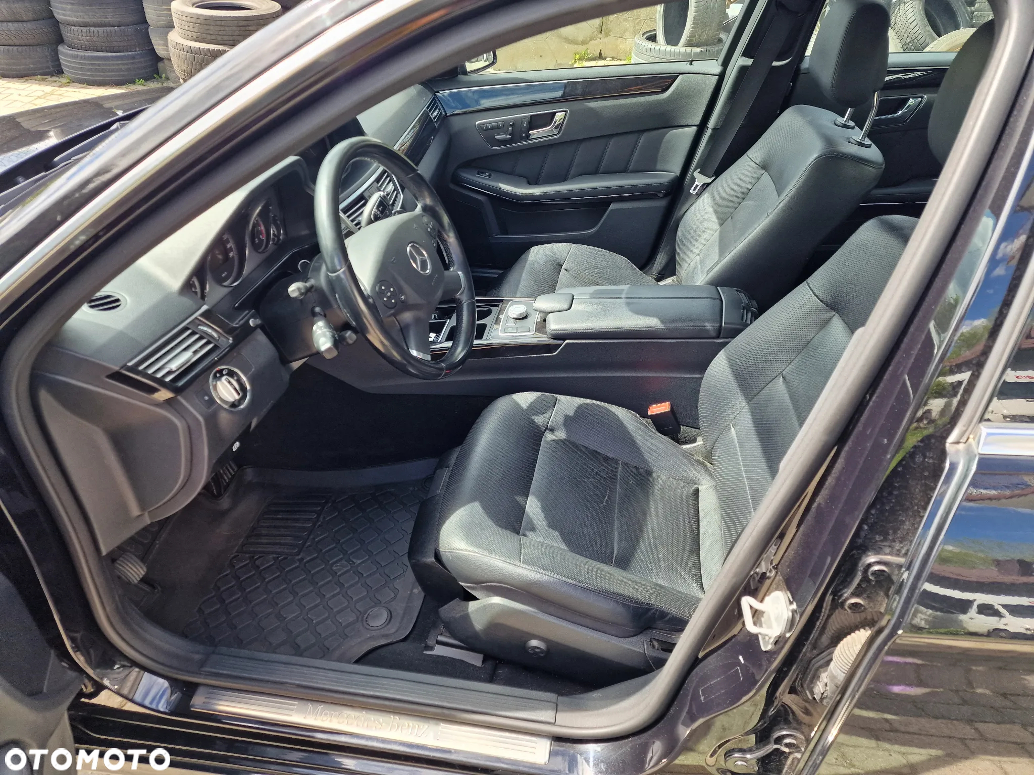 Mercedes-Benz Klasa E 350 4-Matic Avantgarde - 26