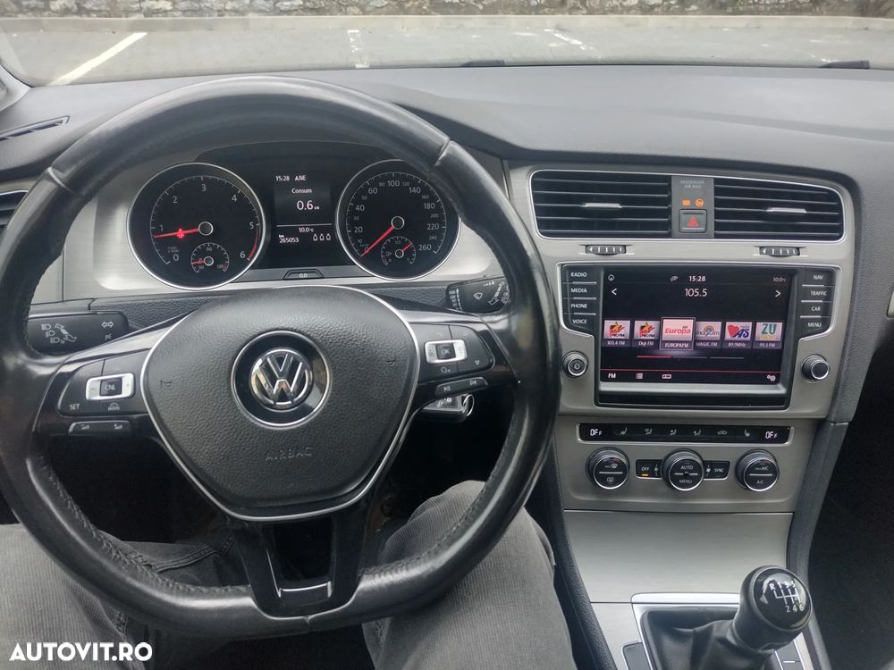 Volkswagen Golf 2.0 TDI (BlueMotion Technology) Highline - 34