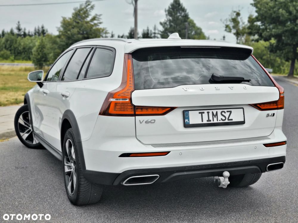 Volvo V60 Cross Country B4 D AWD Geartronic Pro - 13