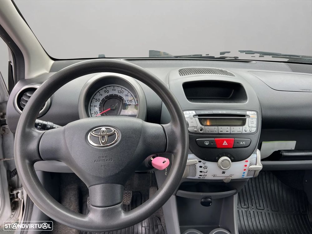 Toyota Aygo 1.0 + AC - 10