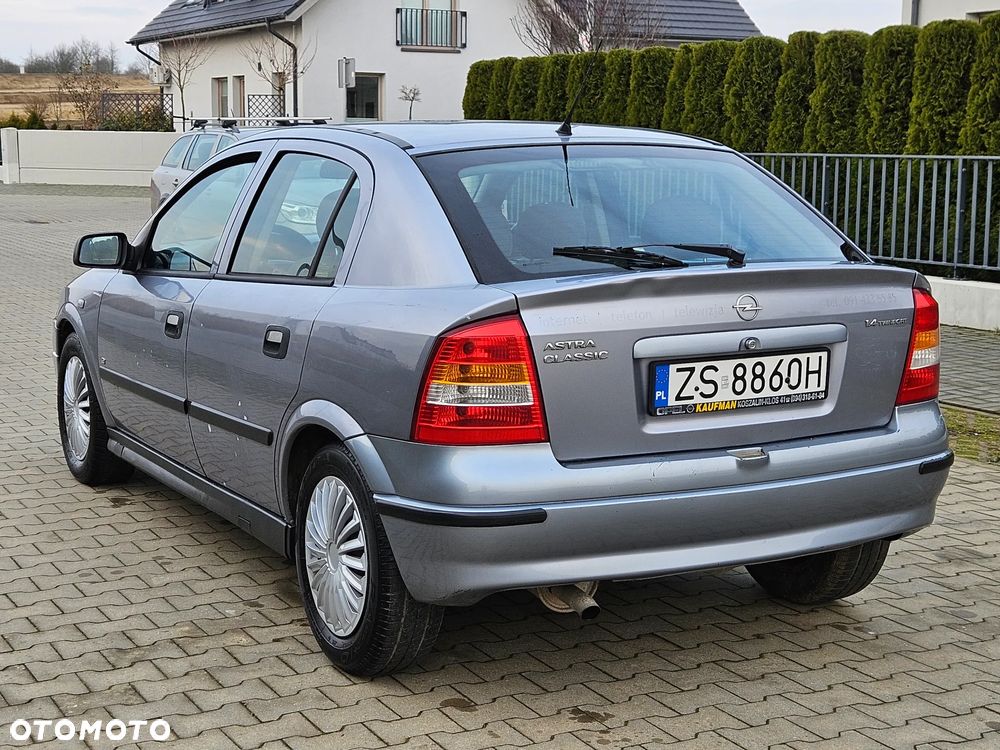 Opel Astra 1.4 Elegance - 23