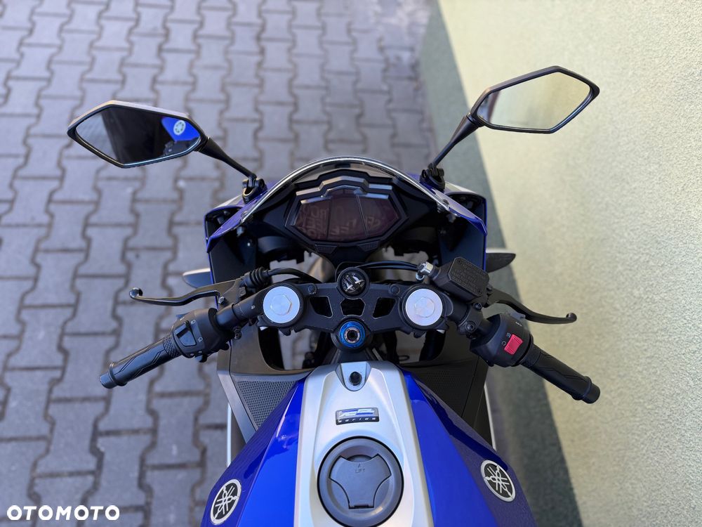 Yamaha YZF - 35